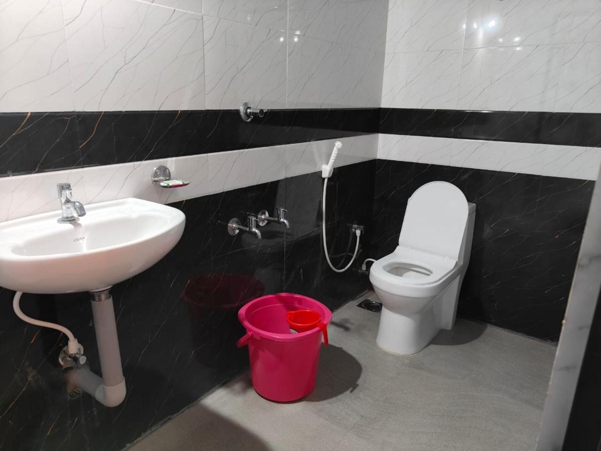 Guest Nest Hotel Манипала Екстериор снимка